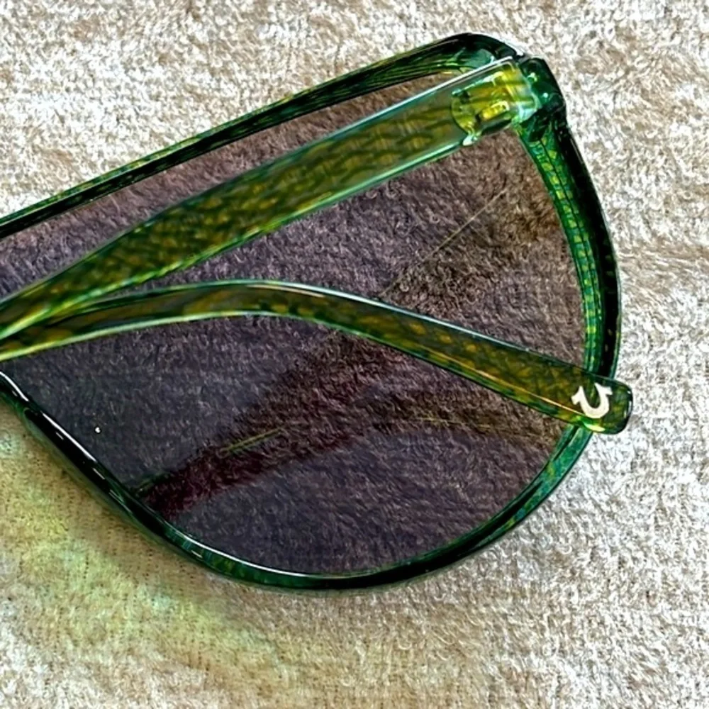 Brand New True Religion Mirrored Shield Aviator Sunglasses Green Frame